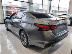 نيسان ألتيما